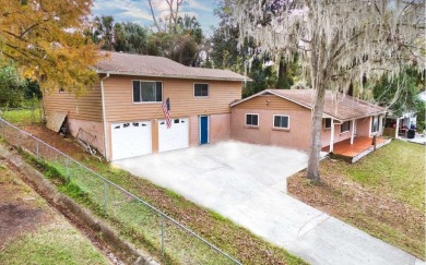 Lake Home For Sale in Columbia City, Florida