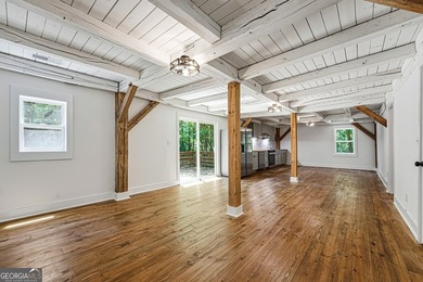 Looking for space for a large family or the perfect in-town - photo 11