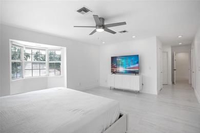 Experience luxury living in prestigious Harbor Beach inlet, Fort - photo 22