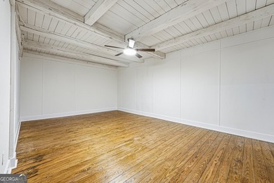 Looking for space for a large family or the perfect in-town - photo 23