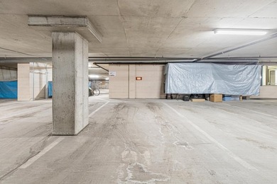 Live in the heart of it all at 212 Lofts in the North Loop - photo 23