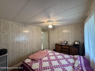 Charming, manufactured home located on the perimeter of an adult - photo 23