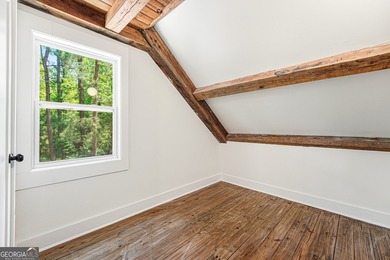 Looking for space for a large family or the perfect in-town - photo 25