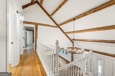 Looking for space for a large family or the perfect in-town - photo 27