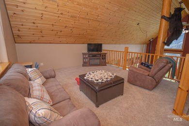 Exceptional custom home on 27.72 acres overlooking the iconic - photo 27