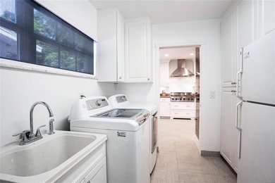 Experience luxury living in prestigious Harbor Beach inlet, Fort - photo 27