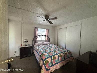 Charming, manufactured home located on the perimeter of an adult - photo 28
