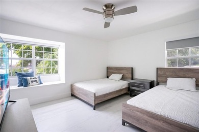 Experience luxury living in prestigious Harbor Beach inlet, Fort - photo 31