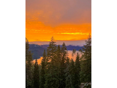 Exceptional custom home on 27.72 acres overlooking the iconic - photo 44