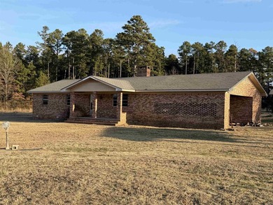Greers Ferry Lake Home For Sale in Quitman Arkansas