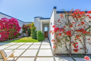 Wide open ocean views, a huge lush yard, and a resort-style - photo 8