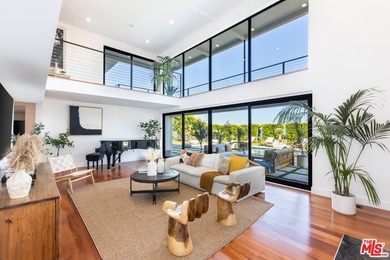 Wide open ocean views, a huge lush yard, and a resort-style - photo 9