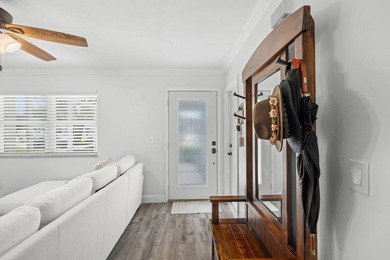 Mint condition home with IMPACT WINDOWS AND DOORS and METAL ROOF - photo 4