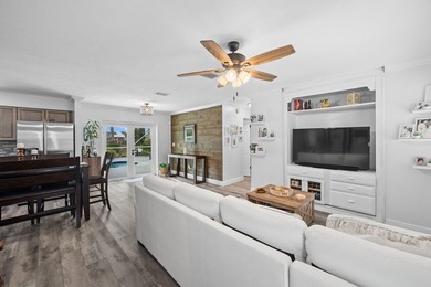 Mint condition home with IMPACT WINDOWS AND DOORS and METAL ROOF - photo 6