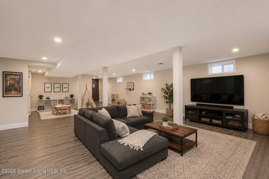 Located on a beautiful tree lined street in the heart of Oakwood - photo 23