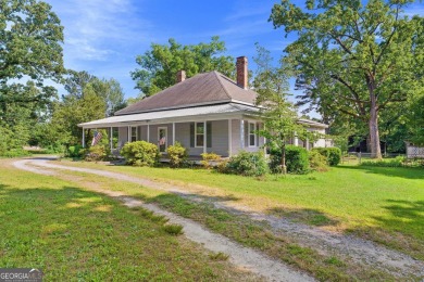 Lake Home For Sale in Hartwell, Georgia