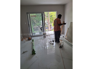 A nice and beautiful unit recently renovated in North Miami area - photo 3