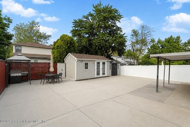 Located on a beautiful tree lined street in the heart of Oakwood - photo 33