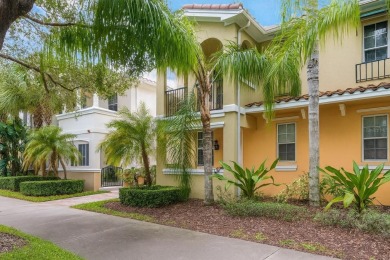 Lake Townhome/Townhouse For Sale in Orlando, Florida