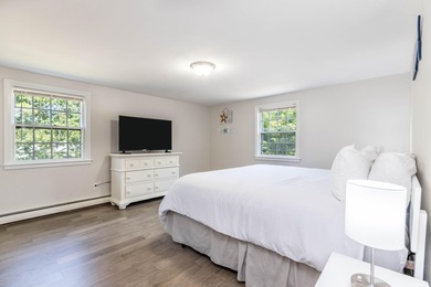 Renovated 2023 4 bedrooms/2 bath raised ranch with deed beach - photo 12