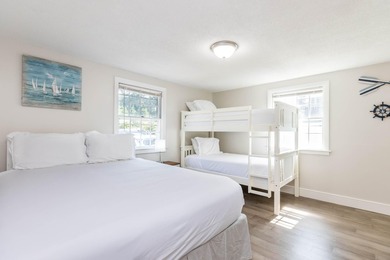 Renovated 2023 4 bedrooms/2 bath raised ranch with deed beach - photo 14