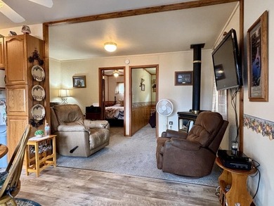 YEAR AROUND NATURAL GAS AND ELECTRIC SERVICE IS AVAILABLE. THIS - photo 15