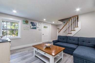 Renovated 2023 4 bedrooms/2 bath raised ranch with deed beach - photo 18