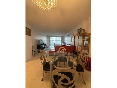 Move right into this stunning 2-bedroom, 1-bath coop in the - photo 6