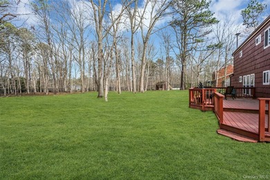 Large Colonial on Oversize lot shy 3/4 Acre, Fenced yard, Master - photo 29