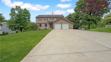 Welcome to 103 Lakeview Drive, a spacious lakefront home in - photo 44