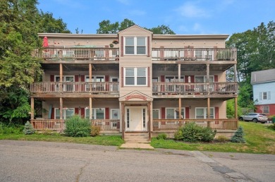 Lake Condo For Sale in Clinton, Massachusetts