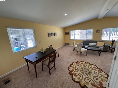 Welcome to this beautifully updated 2-bd., 2 full bath - photo 12