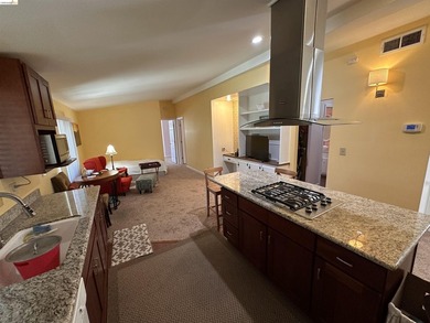 Welcome to this beautifully updated 2-bd., 2 full bath - photo 15