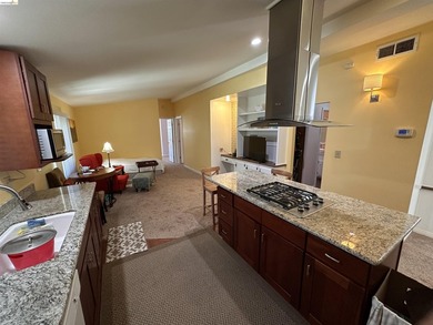 Welcome to this beautifully updated 2-bd., 2 full bath - photo 17