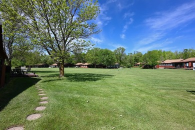 Pack your bags and head to the lake! That's what you will be - photo 17