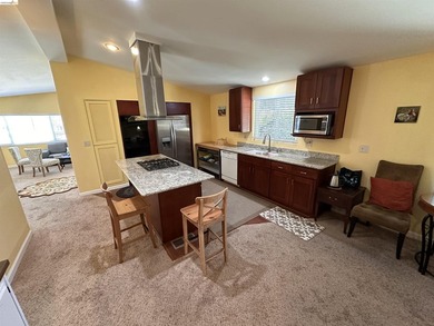 Welcome to this beautifully updated 2-bd., 2 full bath - photo 18