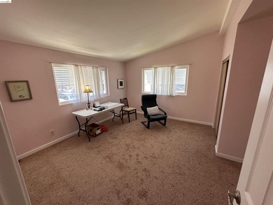 Welcome to this beautifully updated 2-bd., 2 full bath - photo 20
