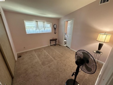 Welcome to this beautifully updated 2-bd., 2 full bath - photo 25