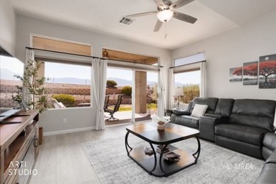 Beautifully furnished & elegantly remodeled 2 bedroom + den - photo 5