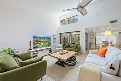Welcome to effortless luxury living in the heart of Jupiter - photo 1