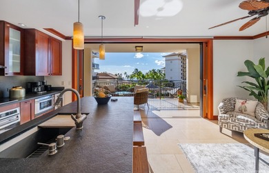 Welcome to Villa O505, where sweeping views of the lagoon and - photo 8