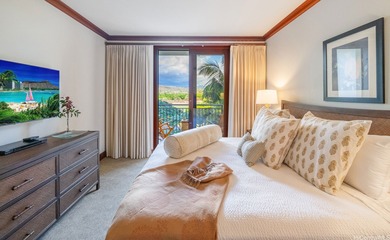 Welcome to Villa O505, where sweeping views of the lagoon and - photo 10