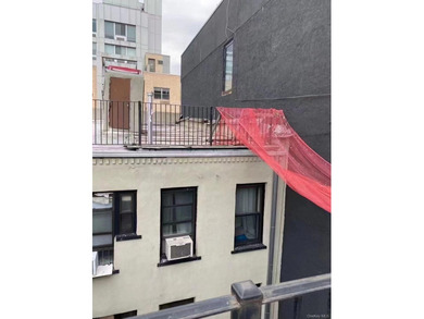 Mixed use property for sale. 2 Stores plus 12 dwellings. Zoning - photo 4