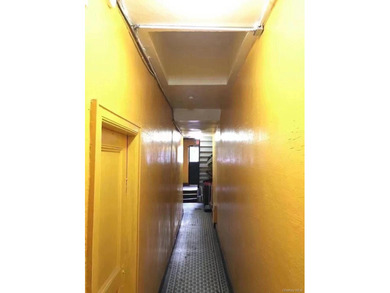 Mixed use property for sale. 2 Stores plus 12 dwellings. Zoning - photo 7