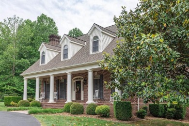 Welcome to this extraordinary custom-built estate offering - photo 12