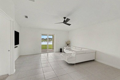 Discover this 4-bedroom, 2-bathroom single-family residence in - photo 12