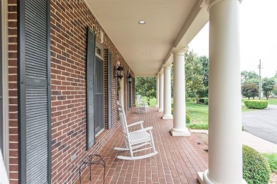 Welcome to this extraordinary custom-built estate offering - photo 14