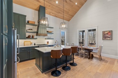 Nestled in the heart of Chinquapin, this charming three-bedroom - photo 17