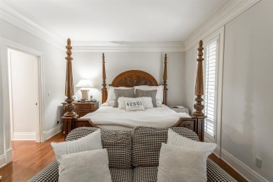 Welcome to this extraordinary custom-built estate offering - photo 33