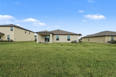 Discover this 4-bedroom, 2-bathroom single-family residence in - photo 34
